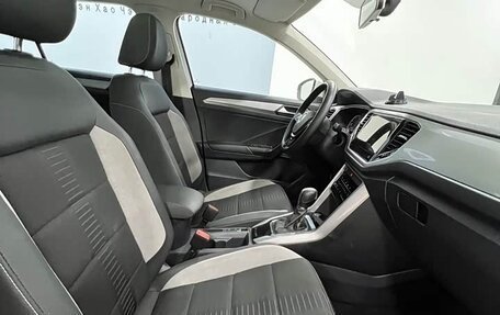 Volkswagen T-Roc I, 2022 год, 1 642 104 рублей, 8 фотография