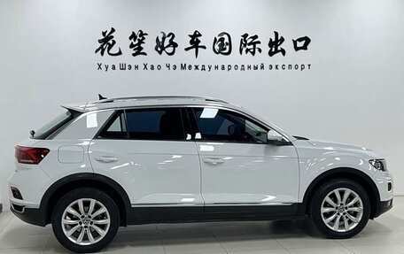 Volkswagen T-Roc I, 2022 год, 1 642 104 рублей, 4 фотография
