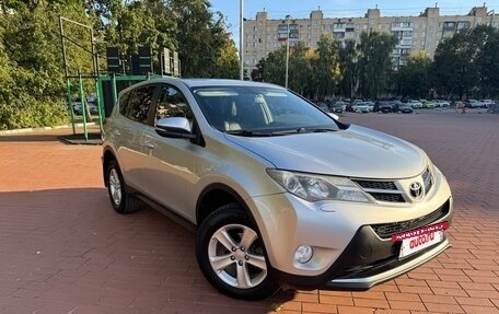 Toyota RAV4, 2013 год, 1 900 000 рублей, 3 фотография