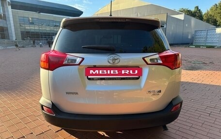 Toyota RAV4, 2013 год, 1 900 000 рублей, 7 фотография