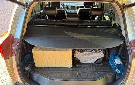 Toyota RAV4, 2013 год, 1 900 000 рублей, 9 фотография
