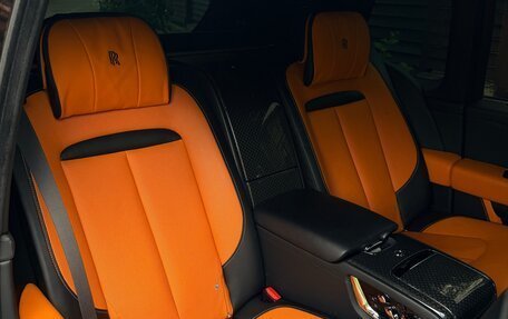 Rolls-Royce Cullinan, 2021 год, 37 500 000 рублей, 8 фотография