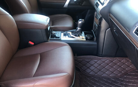 Toyota Land Cruiser Prado 150 рестайлинг 2, 2017 год, 4 750 000 рублей, 5 фотография