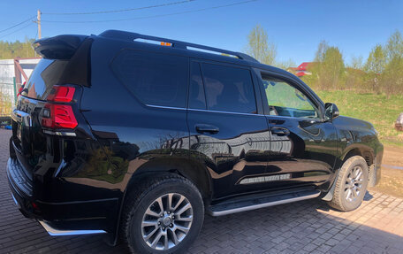 Toyota Land Cruiser Prado 150 рестайлинг 2, 2017 год, 4 750 000 рублей, 6 фотография