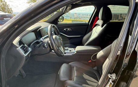BMW 3 серия, 2019 год, 3 750 000 рублей, 19 фотография