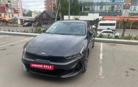 KIA K5, 2019 год, 2 300 000 рублей, 24 фотография