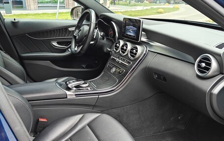 Mercedes-Benz C-Класс, 2017 год, 2 550 000 рублей, 10 фотография