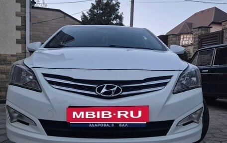 Hyundai Solaris II рестайлинг, 2015 год, 1 109 000 рублей, 14 фотография