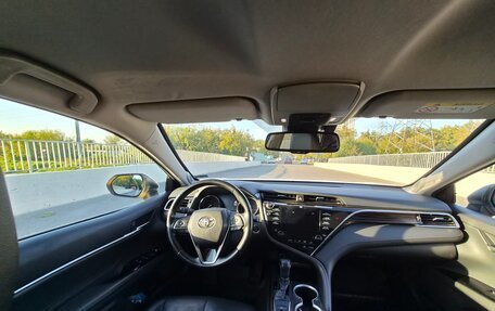Toyota Camry, 2020 год, 2 200 000 рублей, 7 фотография