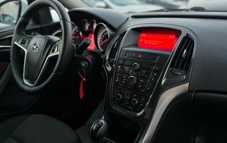 Opel Astra J, 2013 год, 790 000 рублей, 22 фотография