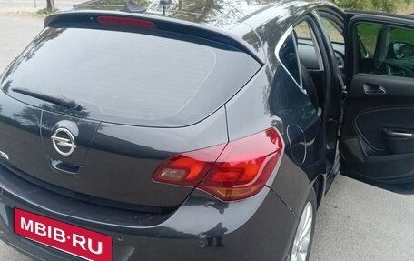 Opel Astra J, 2010 год, 599 999 рублей, 8 фотография