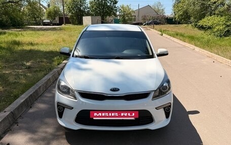 KIA Rio IV, 2018 год, 1 340 000 рублей, 4 фотография