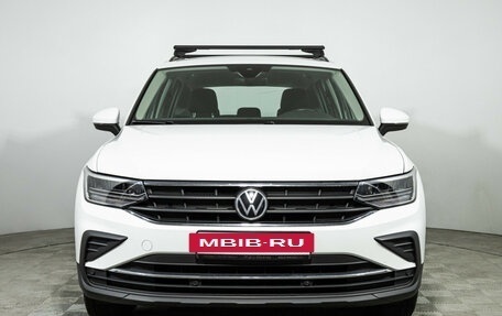 Volkswagen Tiguan II, 2021 год, 1 799 585 рублей, 2 фотография