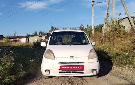 Toyota FunCargo, 2001 год, 250 000 рублей, 4 фотография