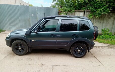 Chevrolet Niva I рестайлинг, 2017 год, 630 000 рублей, 3 фотография