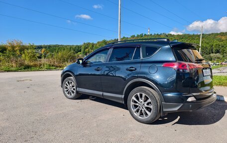 Toyota RAV4, 2017 год, 2 950 000 рублей, 3 фотография