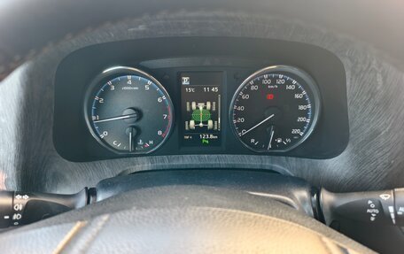 Toyota RAV4, 2017 год, 2 950 000 рублей, 18 фотография