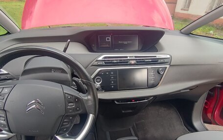 Citroen C4 Picasso II рестайлинг, 2014 год, 1 000 000 рублей, 28 фотография