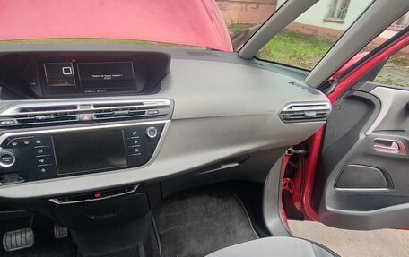 Citroen C4 Picasso II рестайлинг, 2014 год, 1 000 000 рублей, 29 фотография