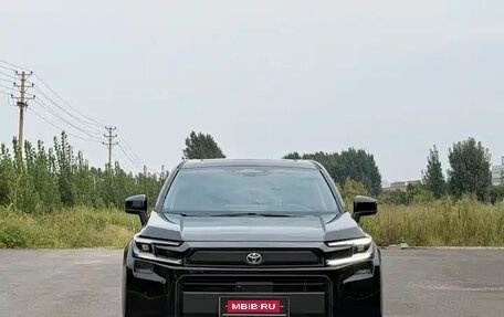Toyota RAV4, 2026 год, 3 692 000 рублей, 2 фотография
