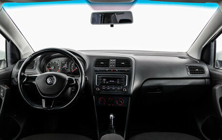 Volkswagen Polo VI (EU Market), 2016 год, 799 000 рублей, 10 фотография