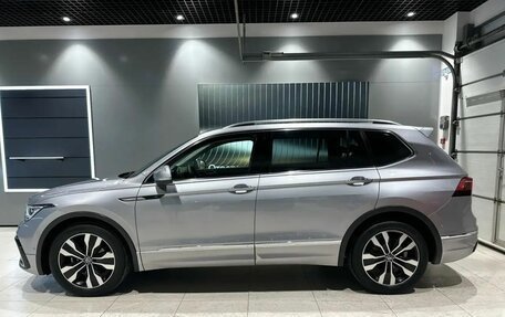 Volkswagen Tiguan II, 2021 год, 3 800 000 рублей, 3 фотография