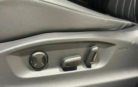 Volkswagen Tiguan II, 2021 год, 3 800 000 рублей, 24 фотография