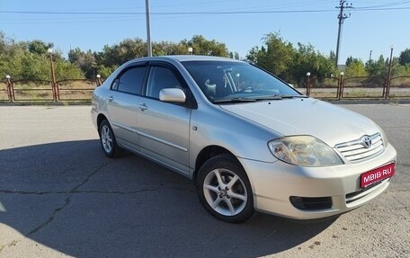 Toyota Corolla, 2004 год, 640 000 рублей, 1 фотография