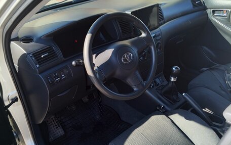 Toyota Corolla, 2004 год, 640 000 рублей, 6 фотография