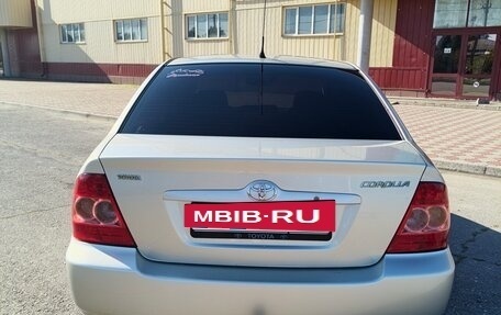 Toyota Corolla, 2004 год, 640 000 рублей, 3 фотография