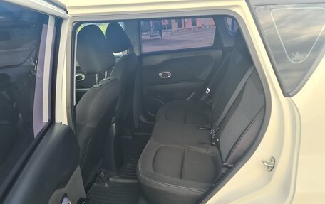 KIA Soul II рестайлинг, 2017 год, 1 250 000 рублей, 10 фотография