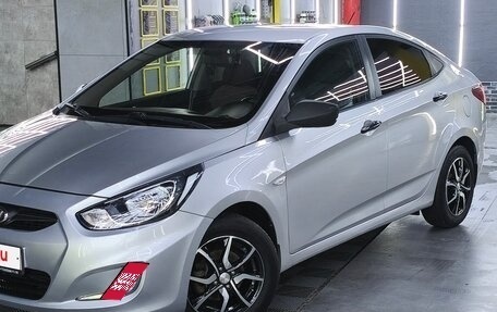 Hyundai Solaris II рестайлинг, 2014 год, 930 000 рублей, 1 фотография