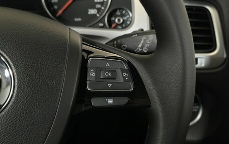 Volkswagen Touareg III, 2011 год, 1 450 000 рублей, 16 фотография
