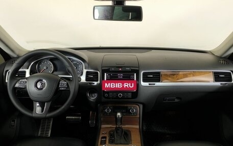 Volkswagen Touareg III, 2011 год, 1 450 000 рублей, 13 фотография