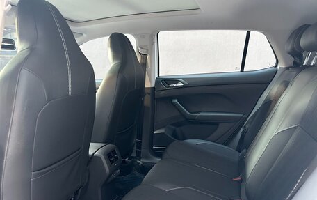 Volkswagen T-Cross I, 2023 год, 1 850 000 рублей, 15 фотография