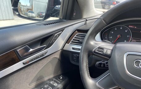 Audi A8, 2010 год, 1 550 000 рублей, 8 фотография