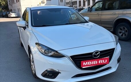 Mazda 3, 2016 год, 1 670 000 рублей, 2 фотография
