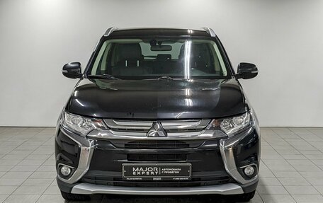 Mitsubishi Outlander III рестайлинг 3, 2017 год, 1 640 000 рублей, 2 фотография