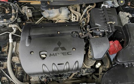 Mitsubishi Outlander III рестайлинг 3, 2017 год, 1 640 000 рублей, 9 фотография