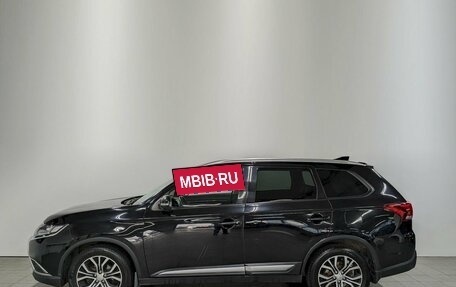 Mitsubishi Outlander III рестайлинг 3, 2017 год, 1 640 000 рублей, 8 фотография
