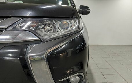Mitsubishi Outlander III рестайлинг 3, 2017 год, 1 640 000 рублей, 17 фотография