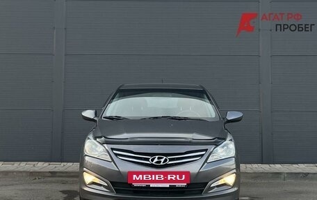 Hyundai Solaris II рестайлинг, 2015 год, 915 000 рублей, 2 фотография