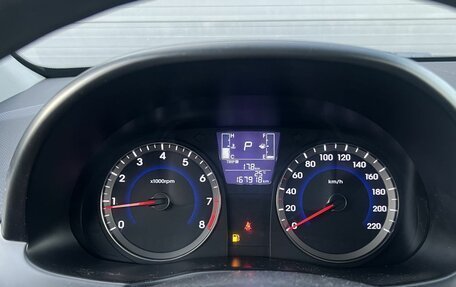 Hyundai Solaris II рестайлинг, 2015 год, 915 000 рублей, 18 фотография