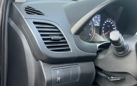 Hyundai Solaris II рестайлинг, 2015 год, 915 000 рублей, 19 фотография