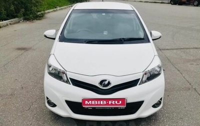 Toyota Vitz, 2013 год, 770 000 рублей, 1 фотография