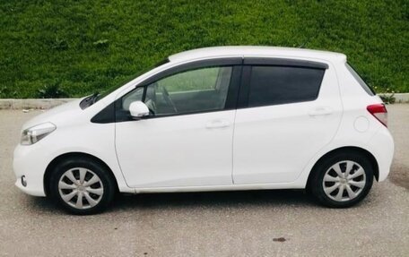 Toyota Vitz, 2013 год, 770 000 рублей, 8 фотография