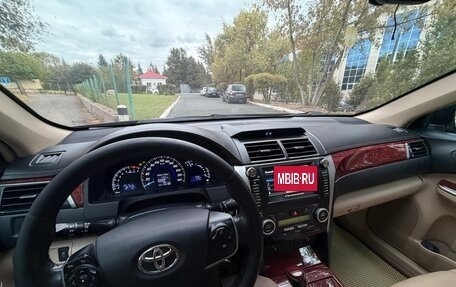 Toyota Camry, 2014 год, 1 310 000 рублей, 2 фотография