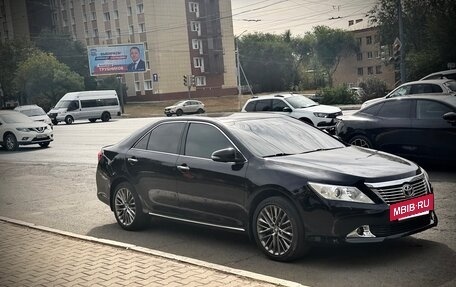 Toyota Camry, 2014 год, 1 310 000 рублей, 6 фотография