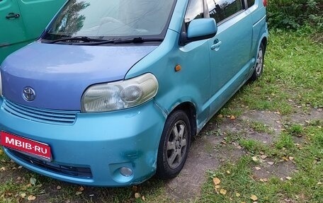 Toyota Porte II, 2004 год, 170 000 рублей, 1 фотография
