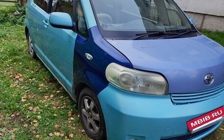 Toyota Porte II, 2004 год, 170 000 рублей, 3 фотография